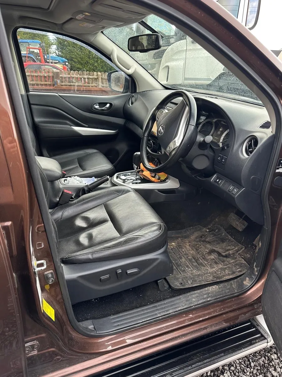 Nissan Navara tekna 2.3 2018 - Image 2