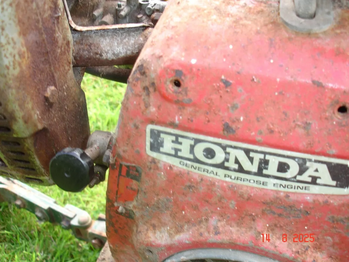 Ride Ride On Lawnmower with  Honda G42  Petrol Eng - Image 3