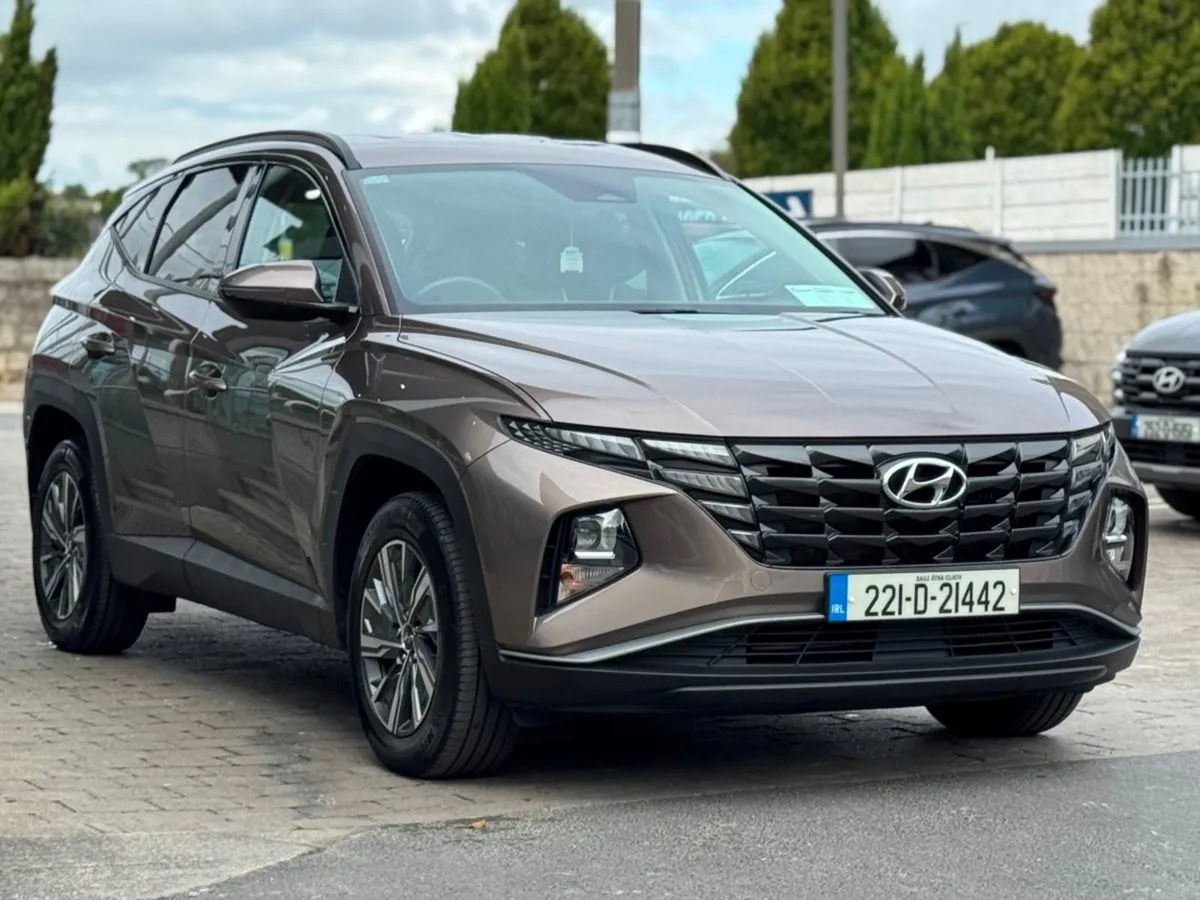Hyundai Tucson 2WD Executive HEV Auto - Image 2