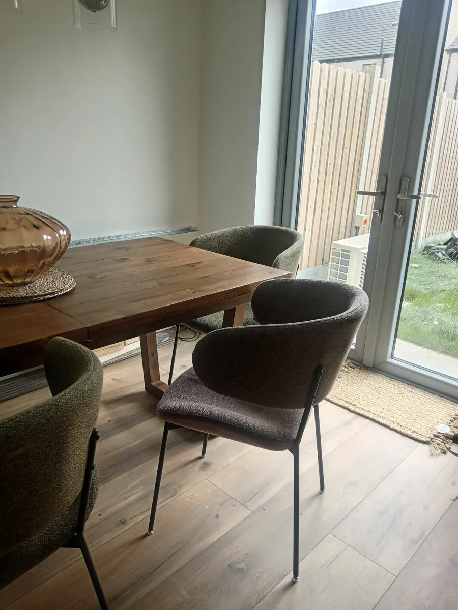 Dinning chairs - Image 1