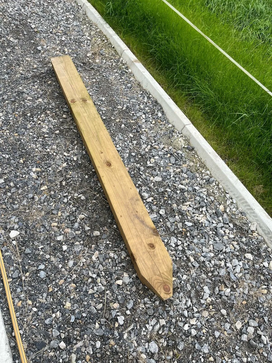 Gates and fence posts reduced price - Image 4