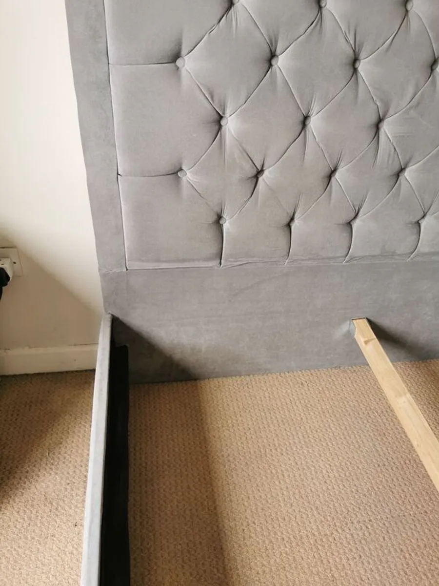 King sized bed - Image 3