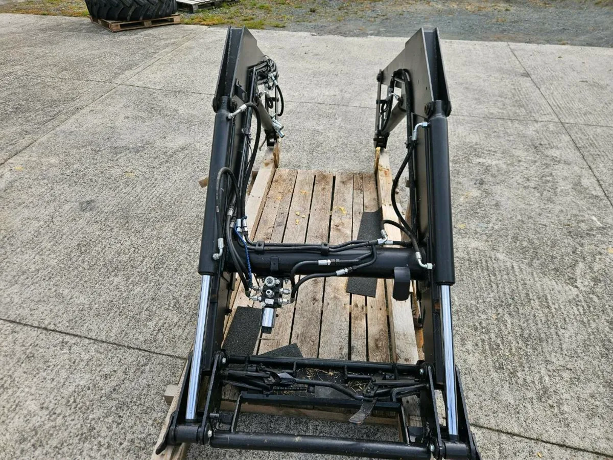 New Holland ts100 90 110 loader - Image 4
