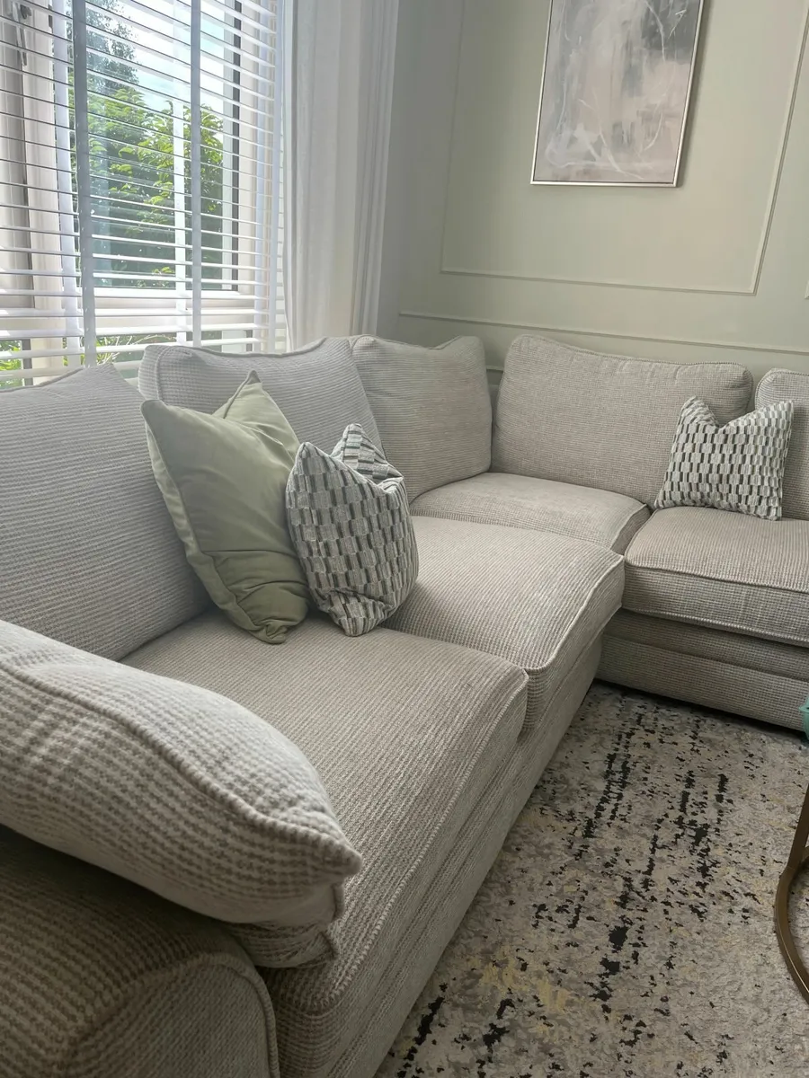 Ezliving - Corner Sofa  -Beige Fabric Accent - Image 2