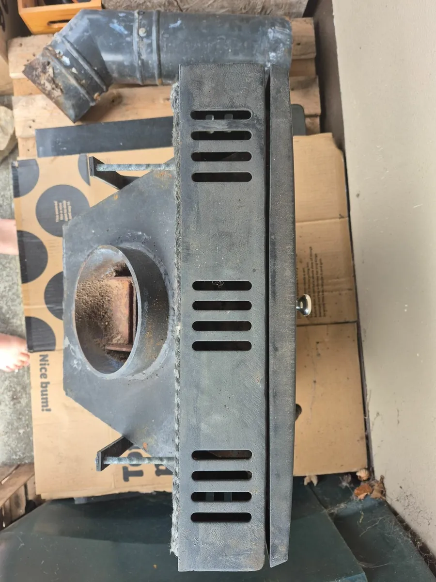 Solid fuel stove - Image 4