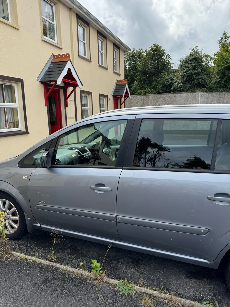 Car - Image 1