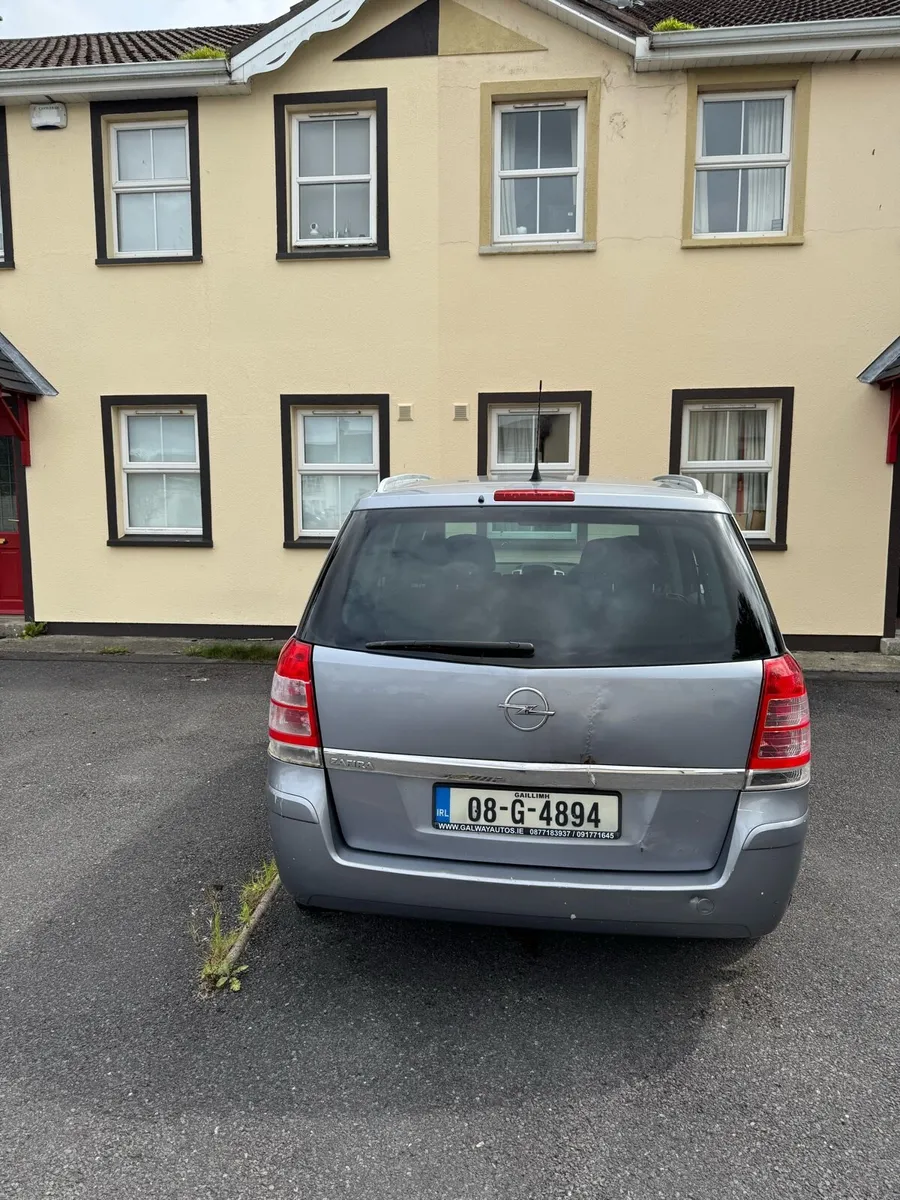 Car - Image 2