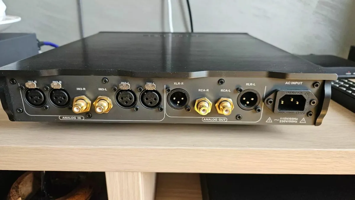 Denafrips Hestia Preamp - Image 4