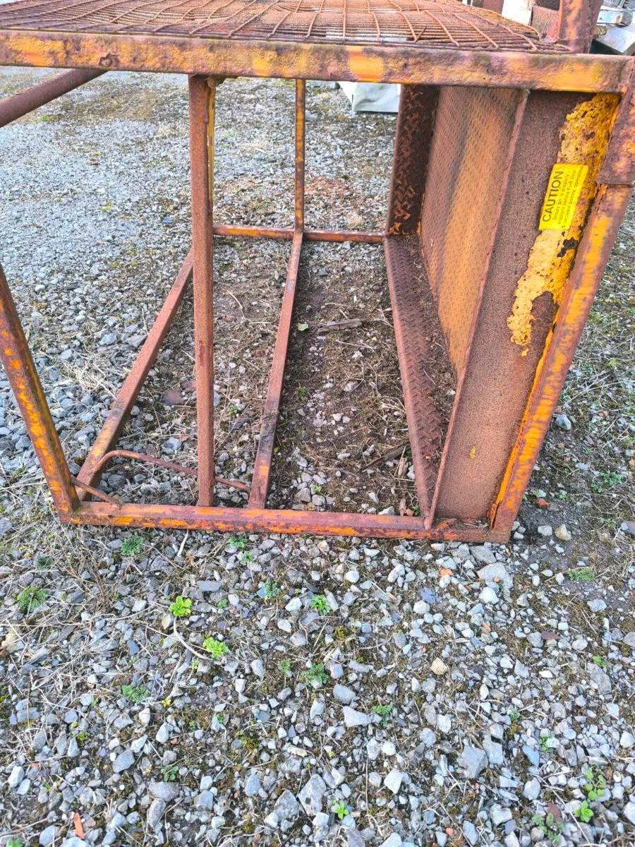 JCB teleporter man cage - Image 3