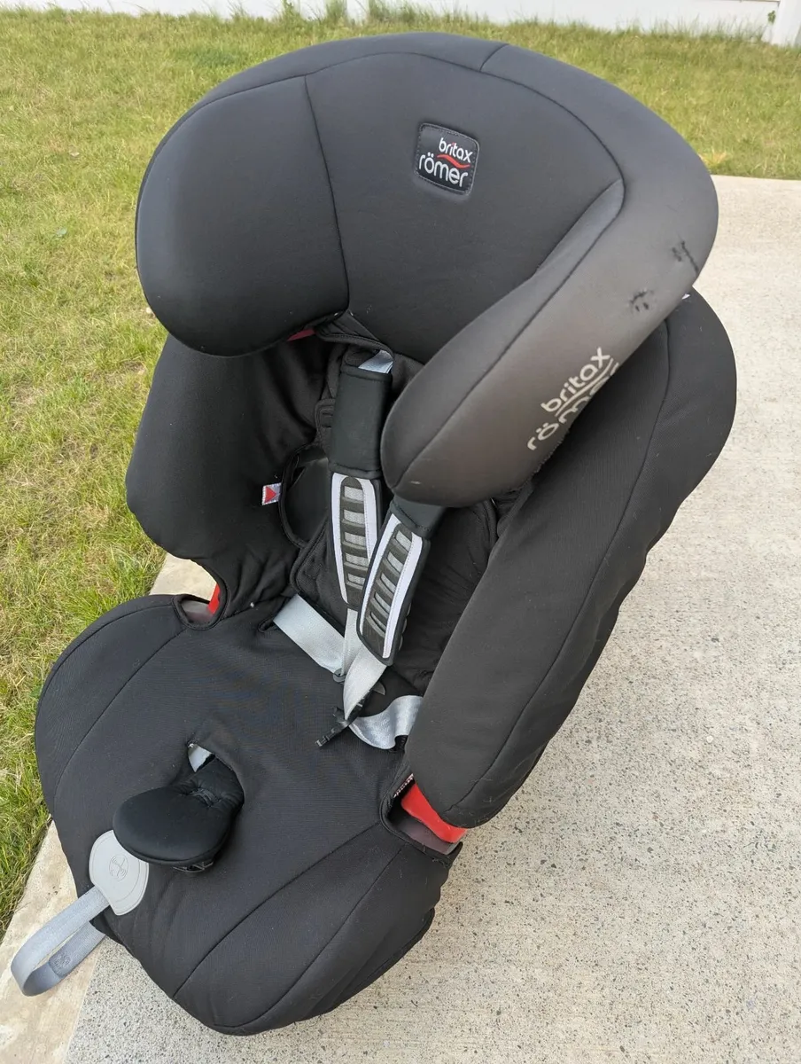 Car Seat - Image 4