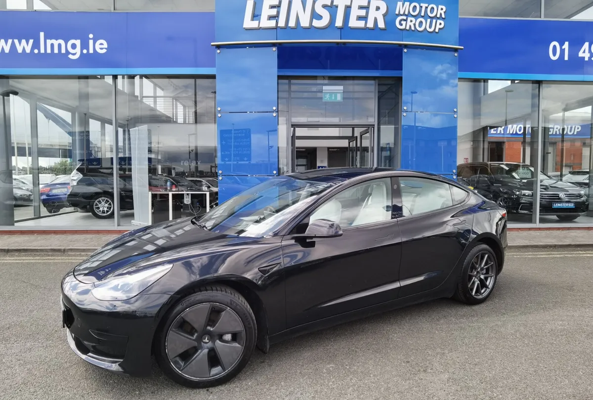 TESLA MODEL 3 STANDARD RANGE+ AWD - Image 2