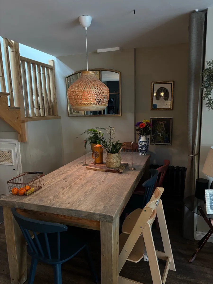 Real wood, six person dining table - Image 2