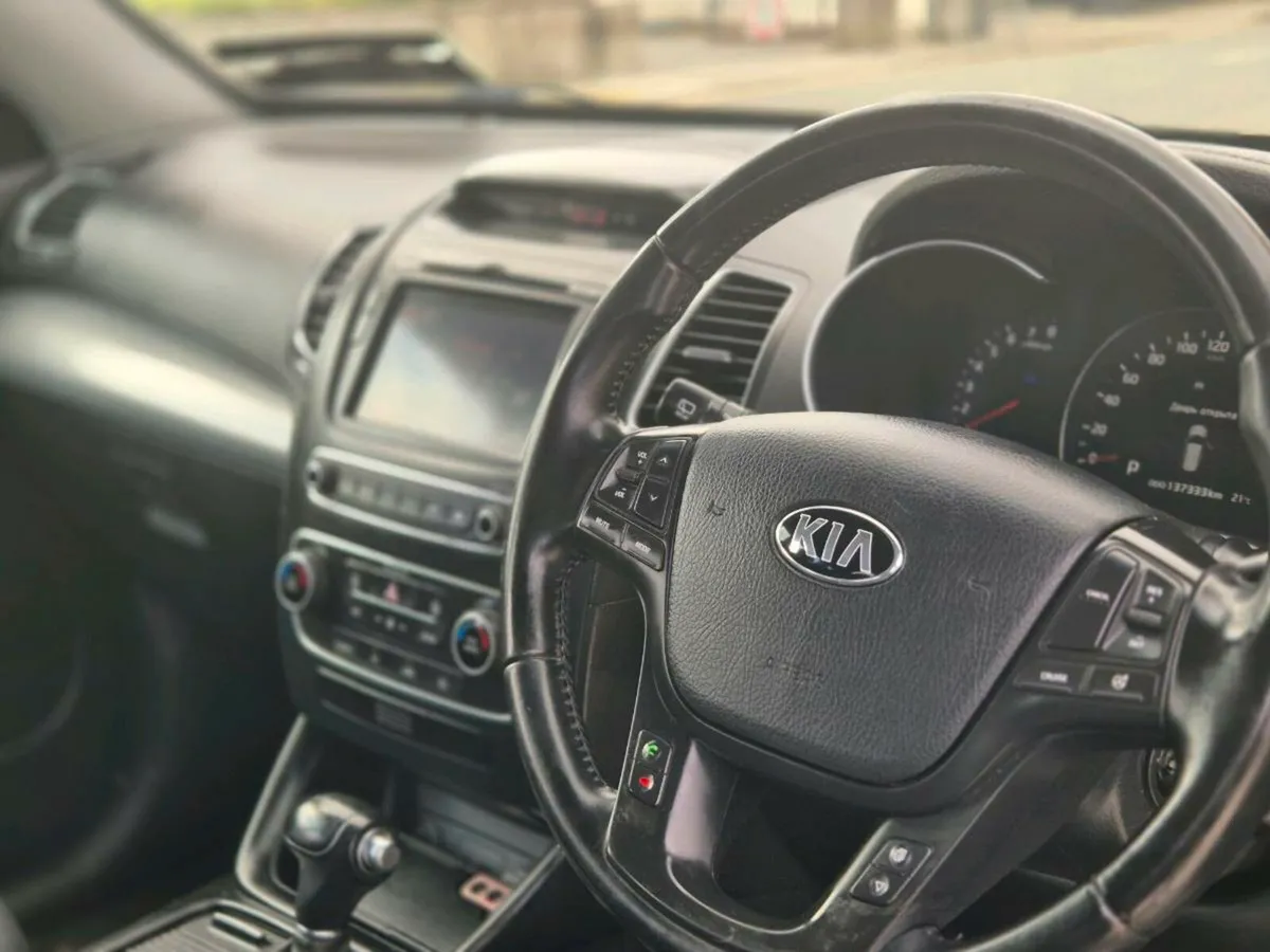 13-2 KIA SORENTO  AUTOMATIC SLI 7 SEATER 3.5 - Image 2