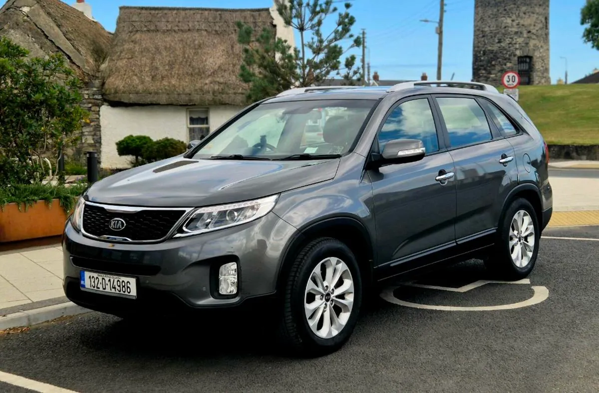 13-2 KIA SORENTO  AUTOMATIC SLI 7 SEATER 3.5 - Image 1