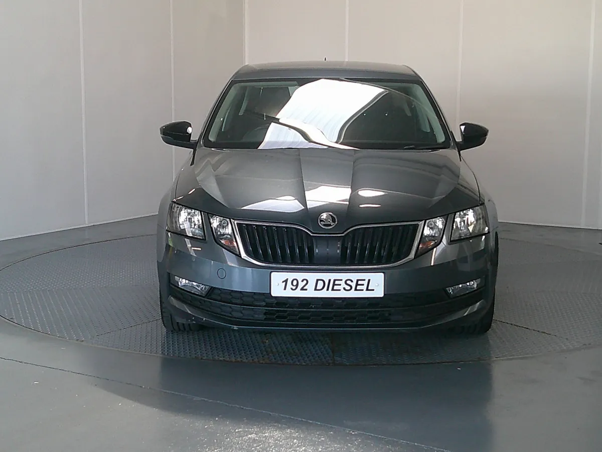Skoda Octavia 2019 - Image 2
