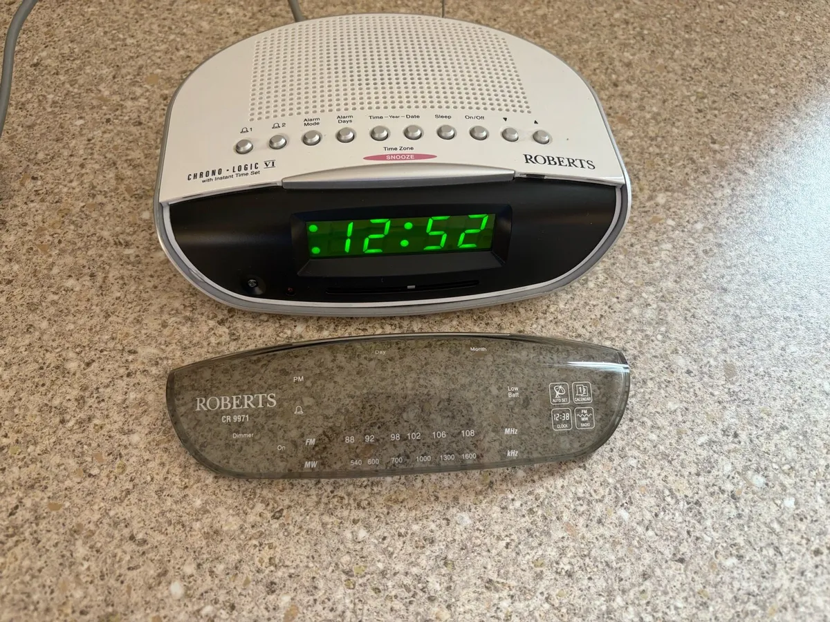 Radio alarm clock - Image 3