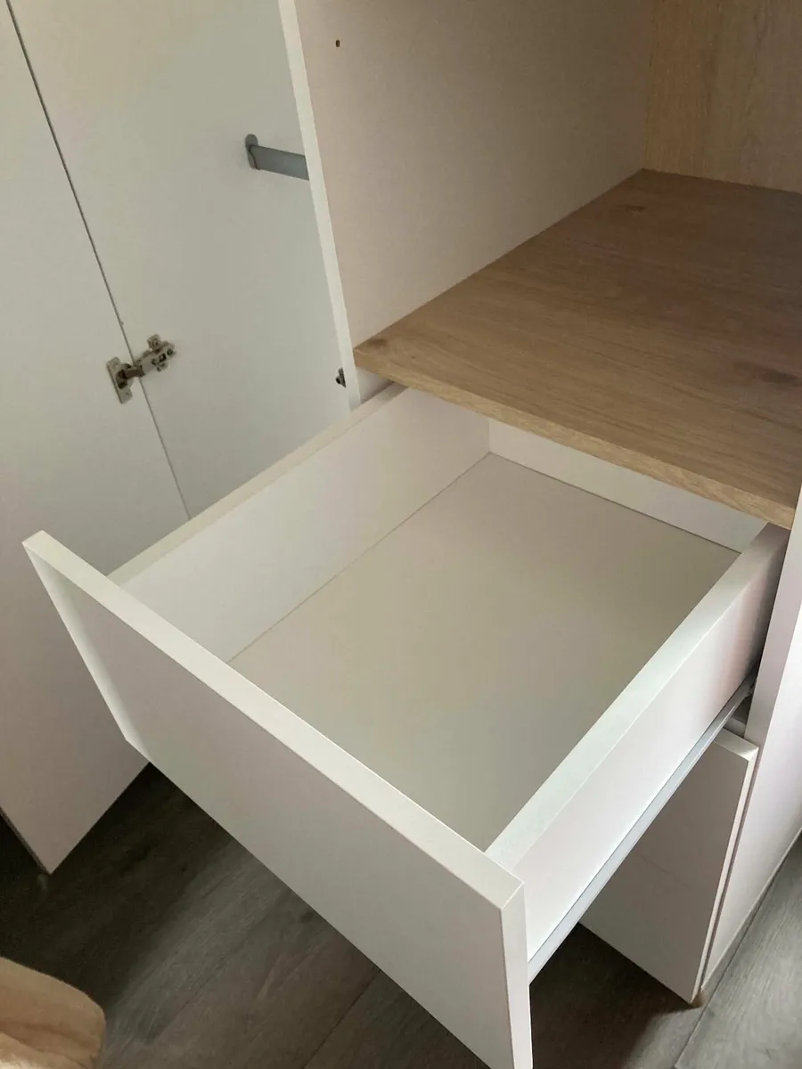 Wardrobe - Image 4