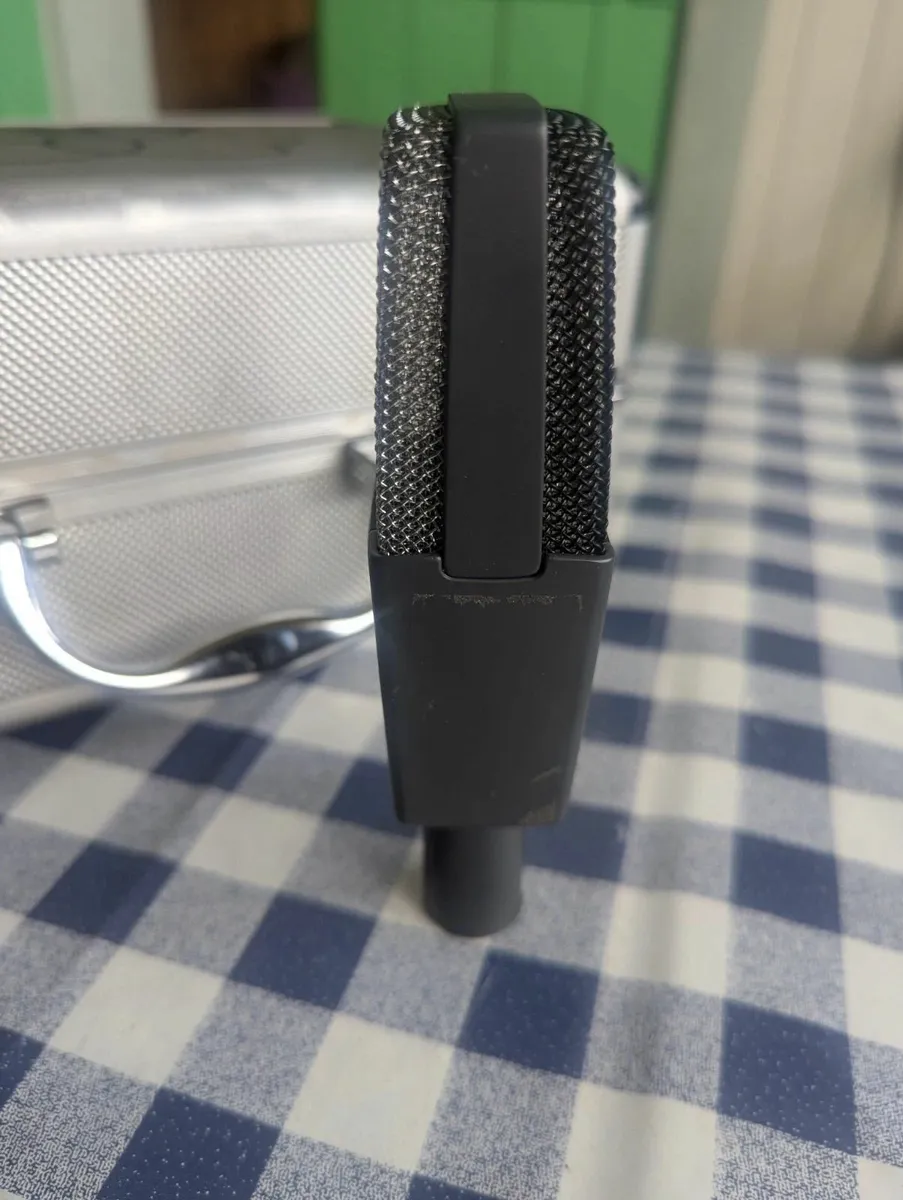 AKG C414 B-XLS Condenser Microphone - Image 4