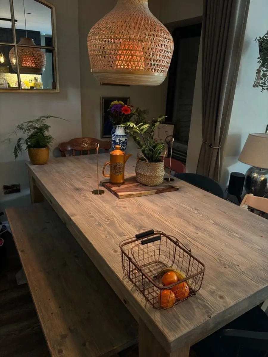 Real wood, six people dining table. - Image 2