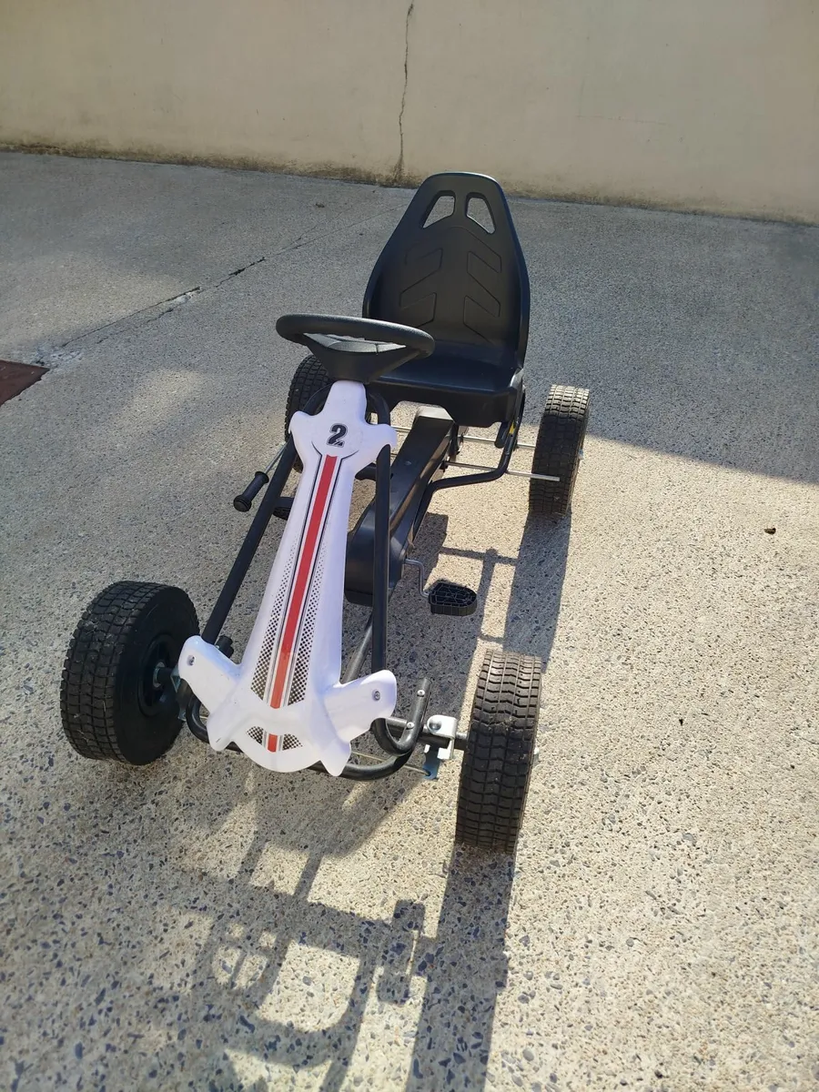 Rally Team Go Kart Black and White - Image 2