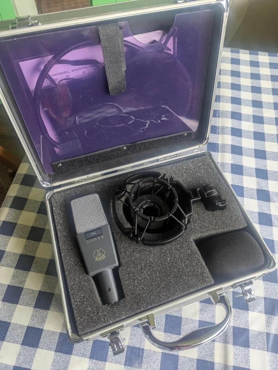 AKG C414 B-XLS Condenser Microphone - Image 1
