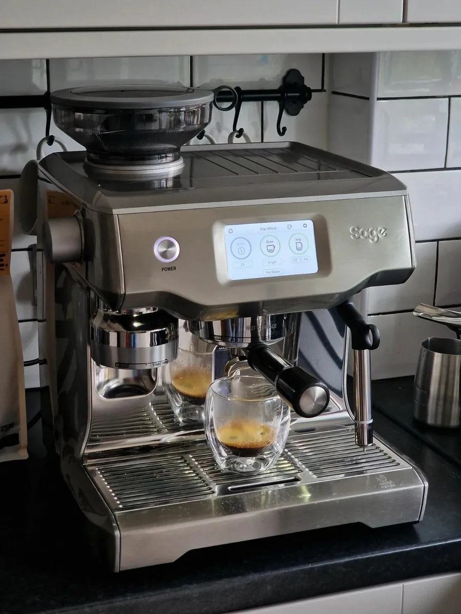 SAGE Oracle Touch Coffee Machine (SES990) - Image 1