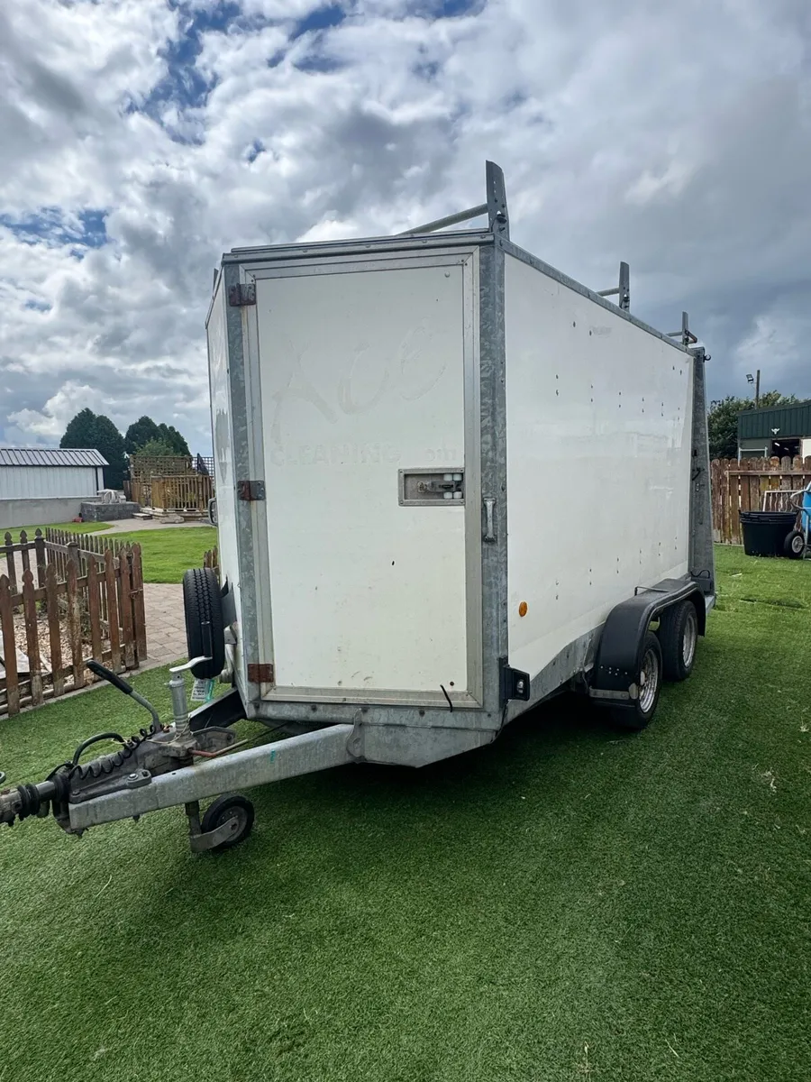 Ifor Williams BV105G Box Van Trailer – 3500kg - Image 1