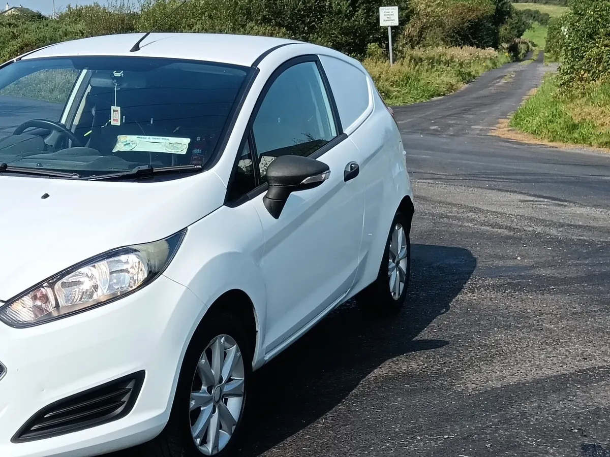 2016 Ford Fiesta 1.5 Diesel 2 seater . - Image 2