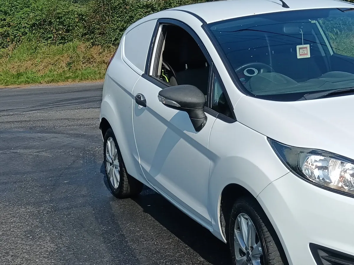 2016 Ford Fiesta 1.5 Diesel 2 seater . - Image 3