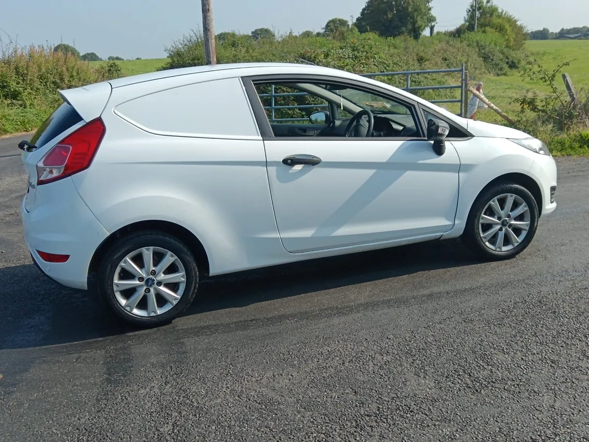 2016 Ford Fiesta 1.5 Diesel 2 seater . - Image 4