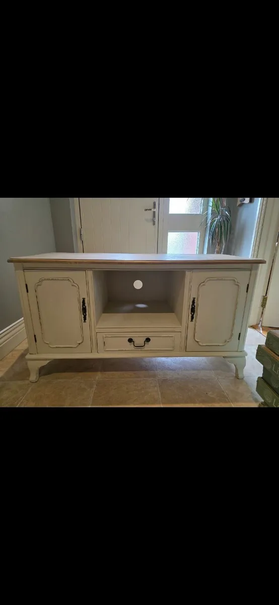 Cream shabby chic TV unit - Image 1