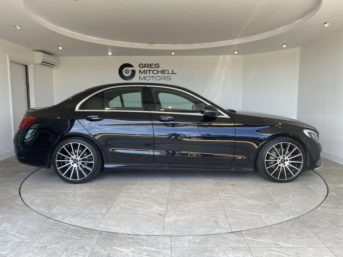 Mercedes-Benz C-Class 2018 - Image 4