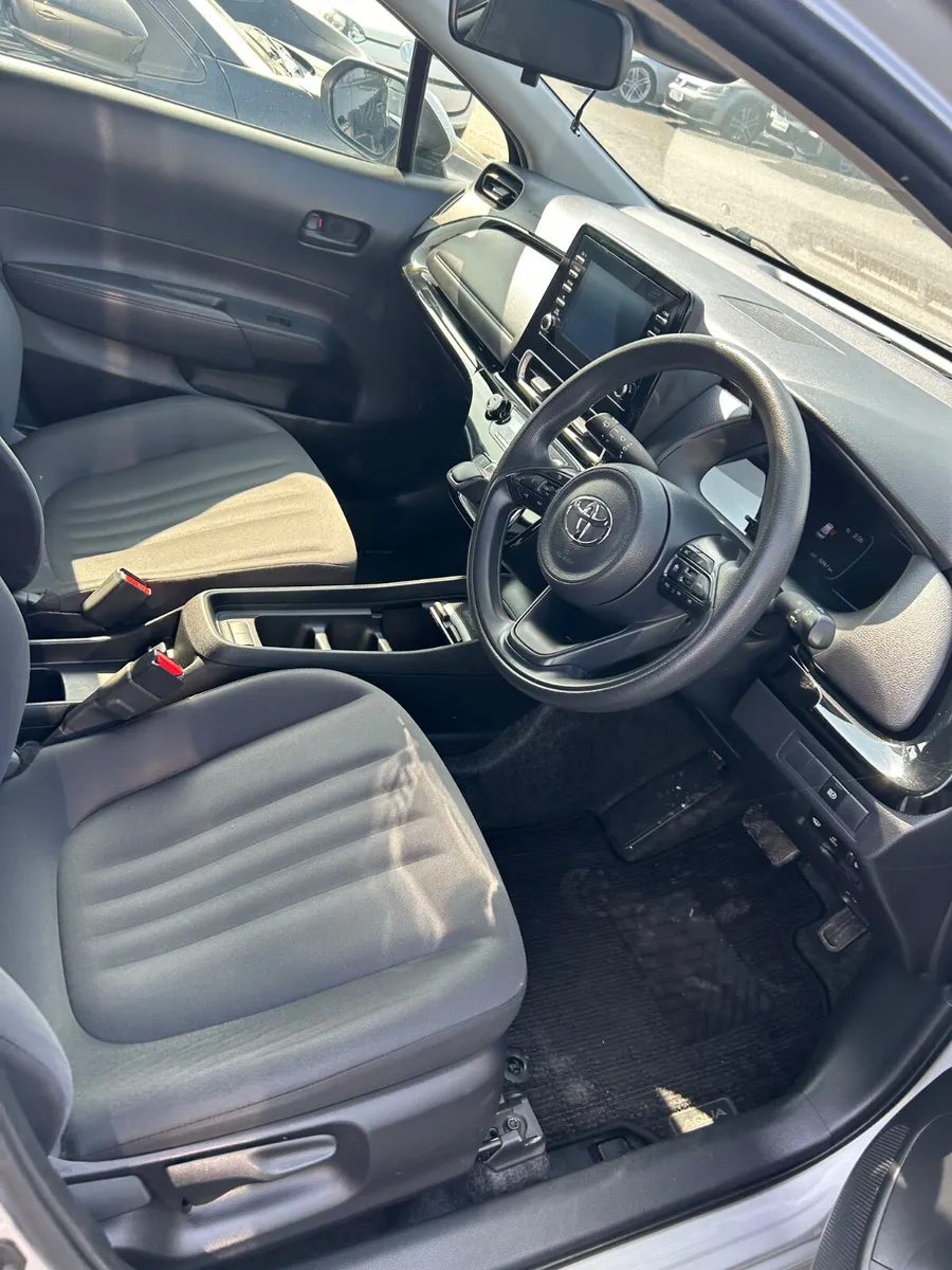 Toyota Aqua New shape - Image 4