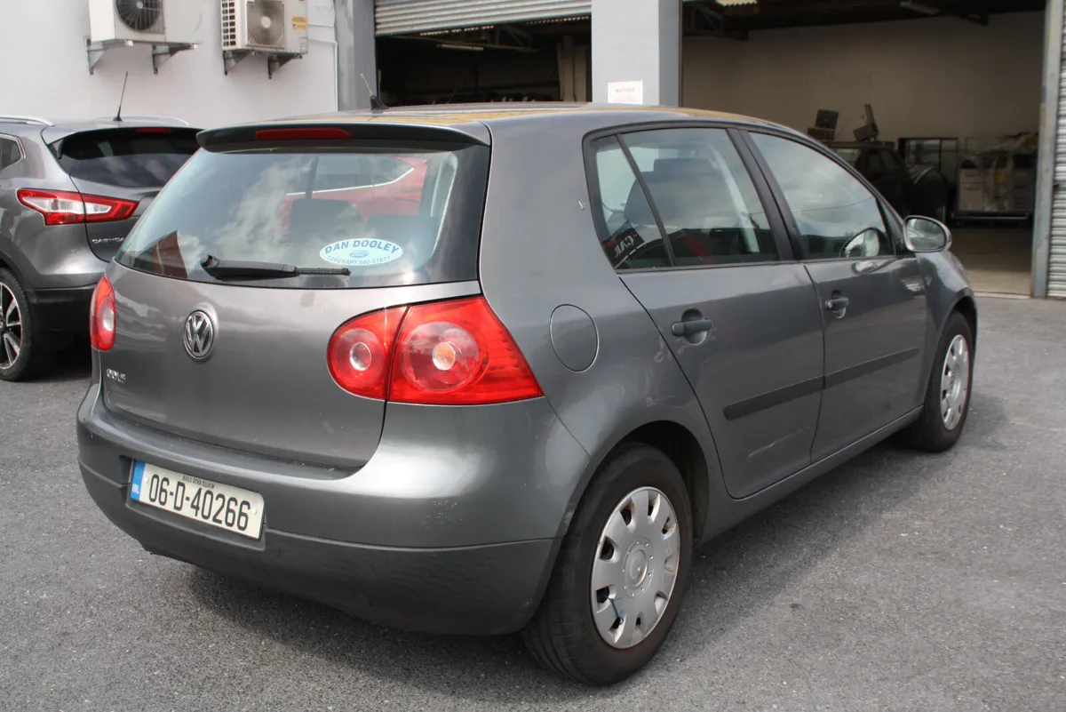 2006 Volkswagen Golf 1.4 5-dr Petrol - Image 2