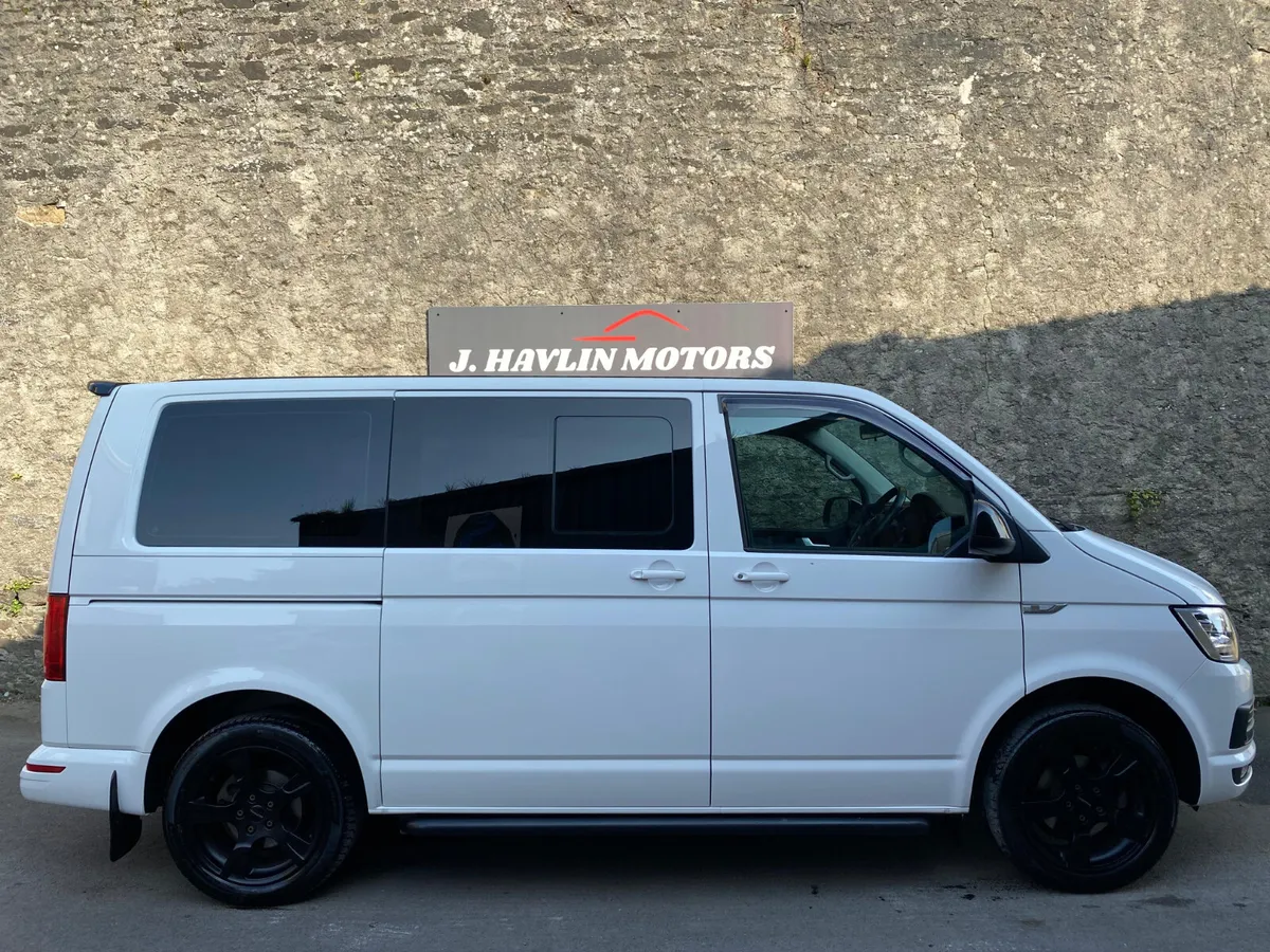 Feb 2019 Volkswagen Transporter Shuttle 8 Seat DSG - Image 2