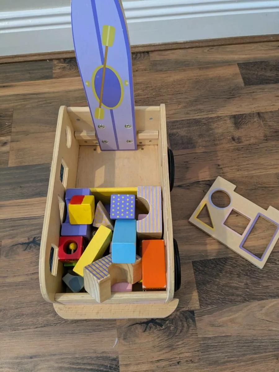 Baby walker push toy with blocks - Image 2