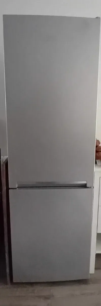 Fridge/freezer - Image 3