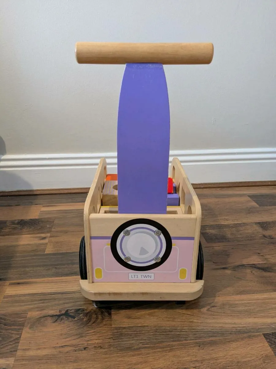 Baby walker push toy with blocks - Image 3