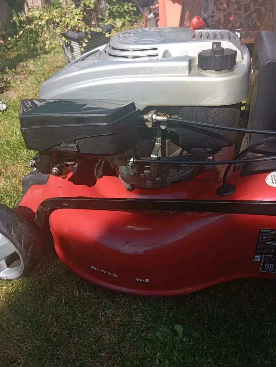 Einhell self-drive lawnmower - Image 3