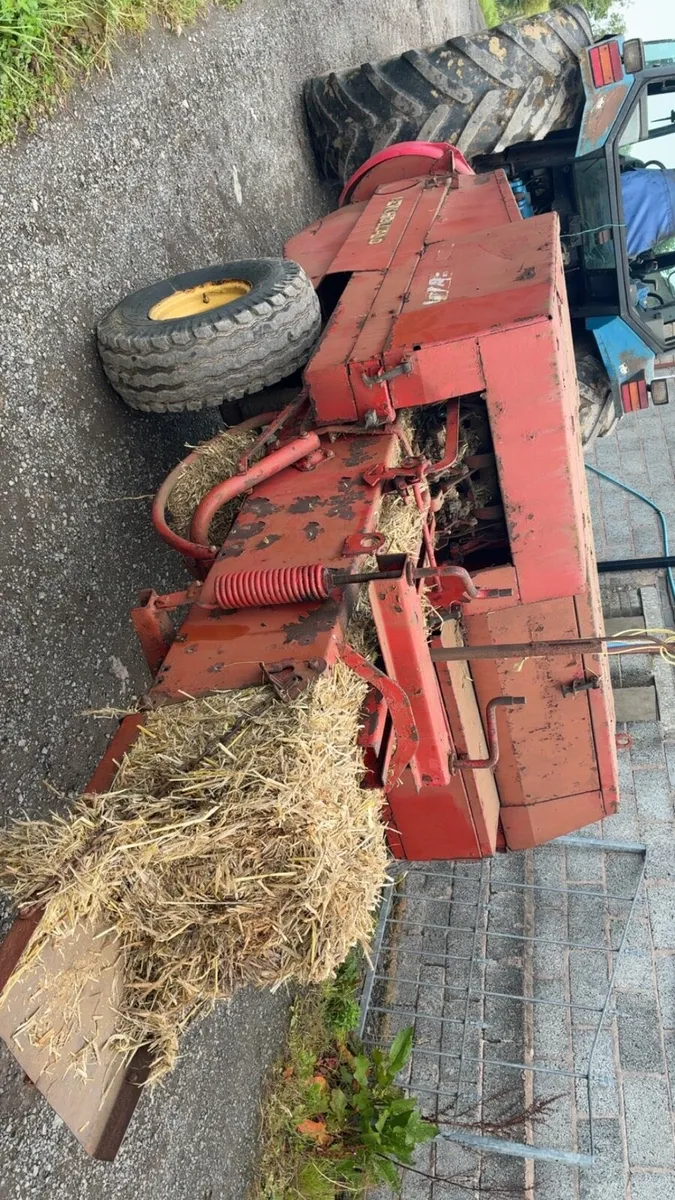 New Holland 370 square baler - Image 3