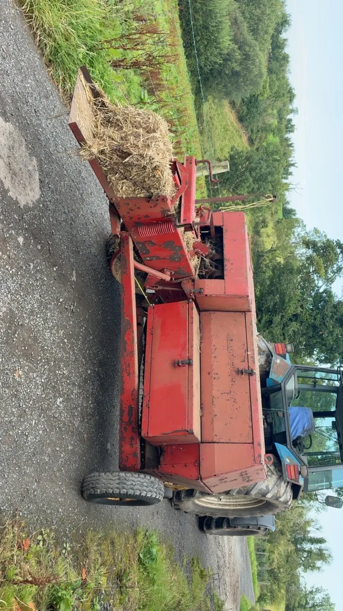 New Holland 370 square baler - Image 4