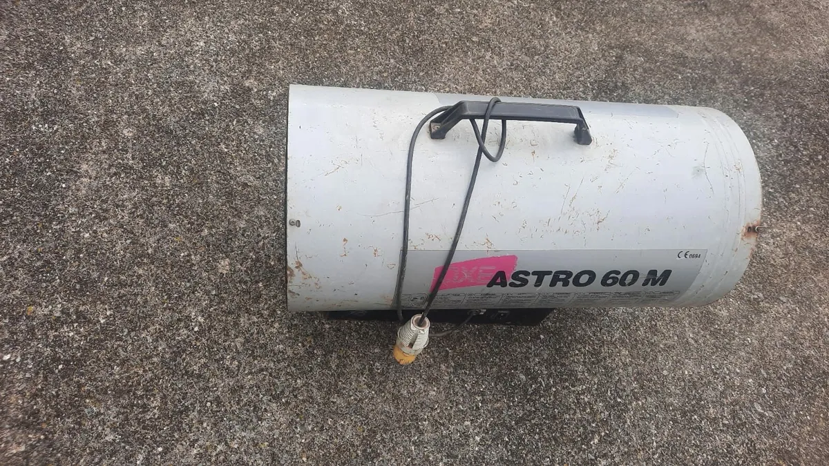 Gas blow heatersx2..for parts and repair each - Image 1