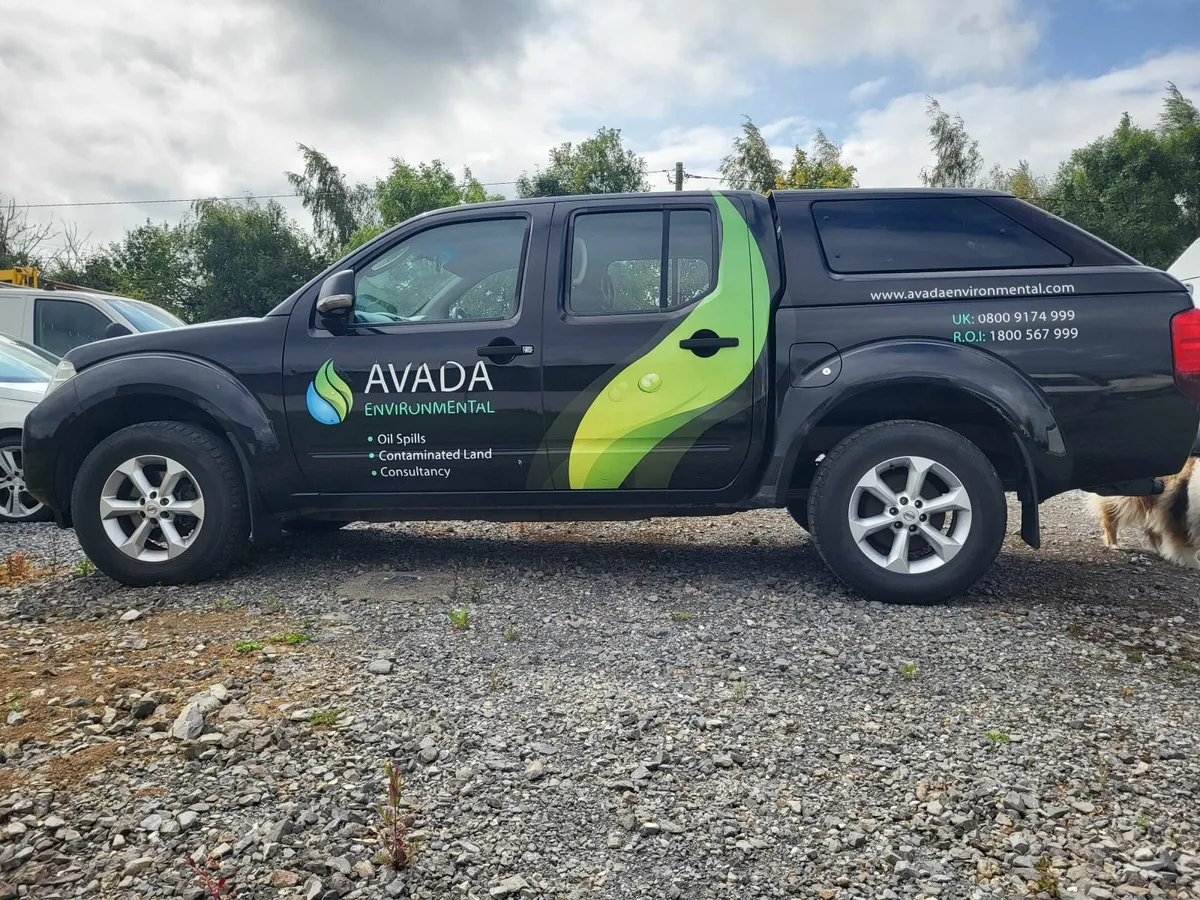 NISSAN NAVARA 2015
