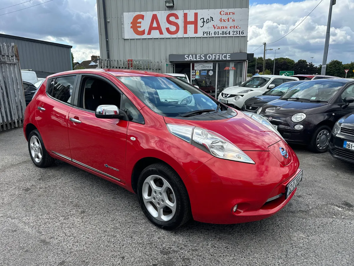 Nissan Leaf XE 24kWh NCT LOW KMS - Image 2