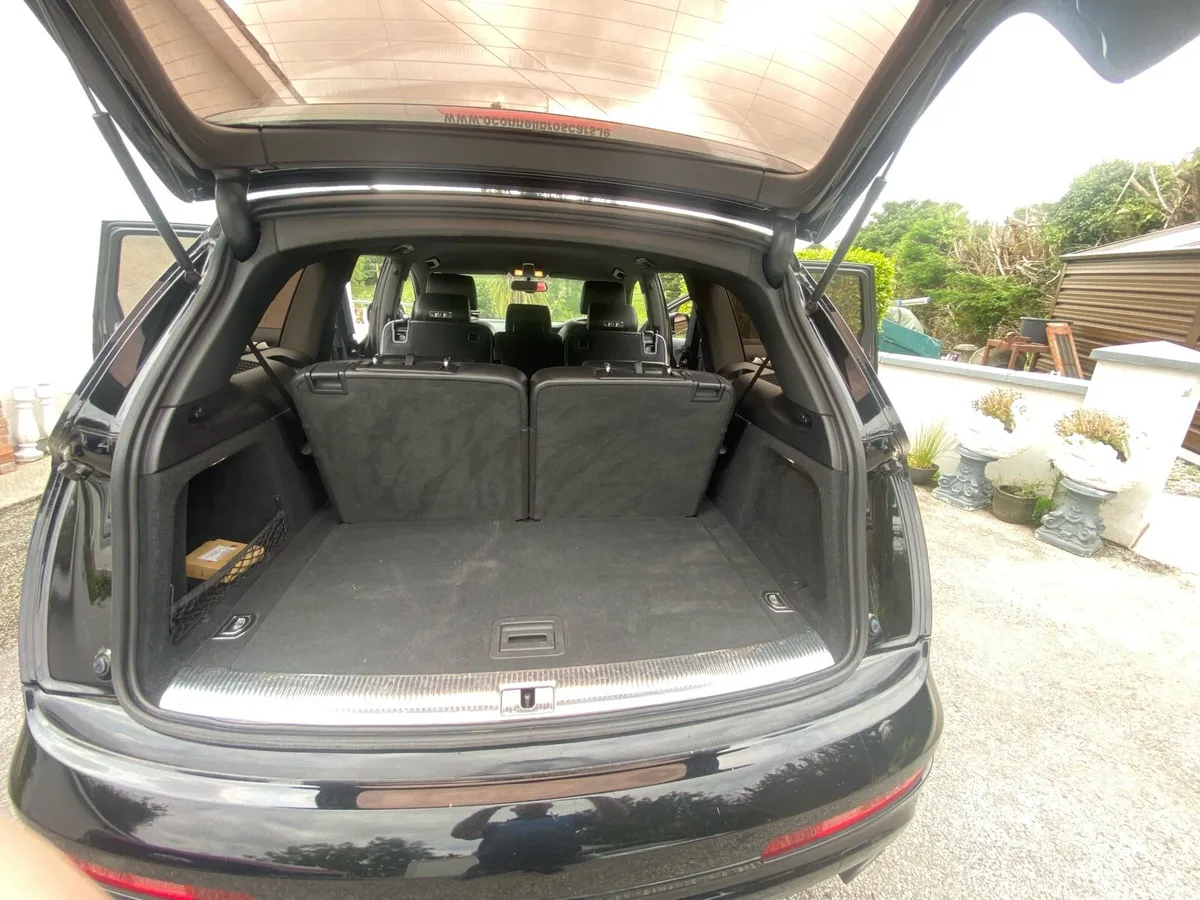 Car - Image 4