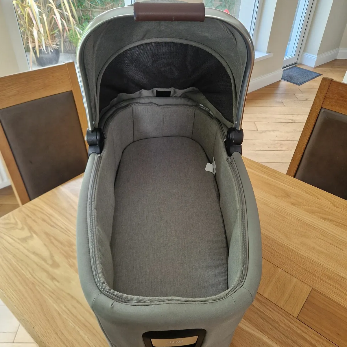 Pram/Mamas and Papas Carrycot - Image 2
