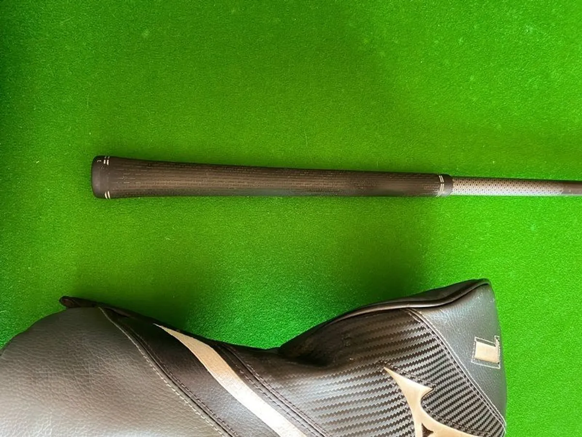 Golf club - Image 3