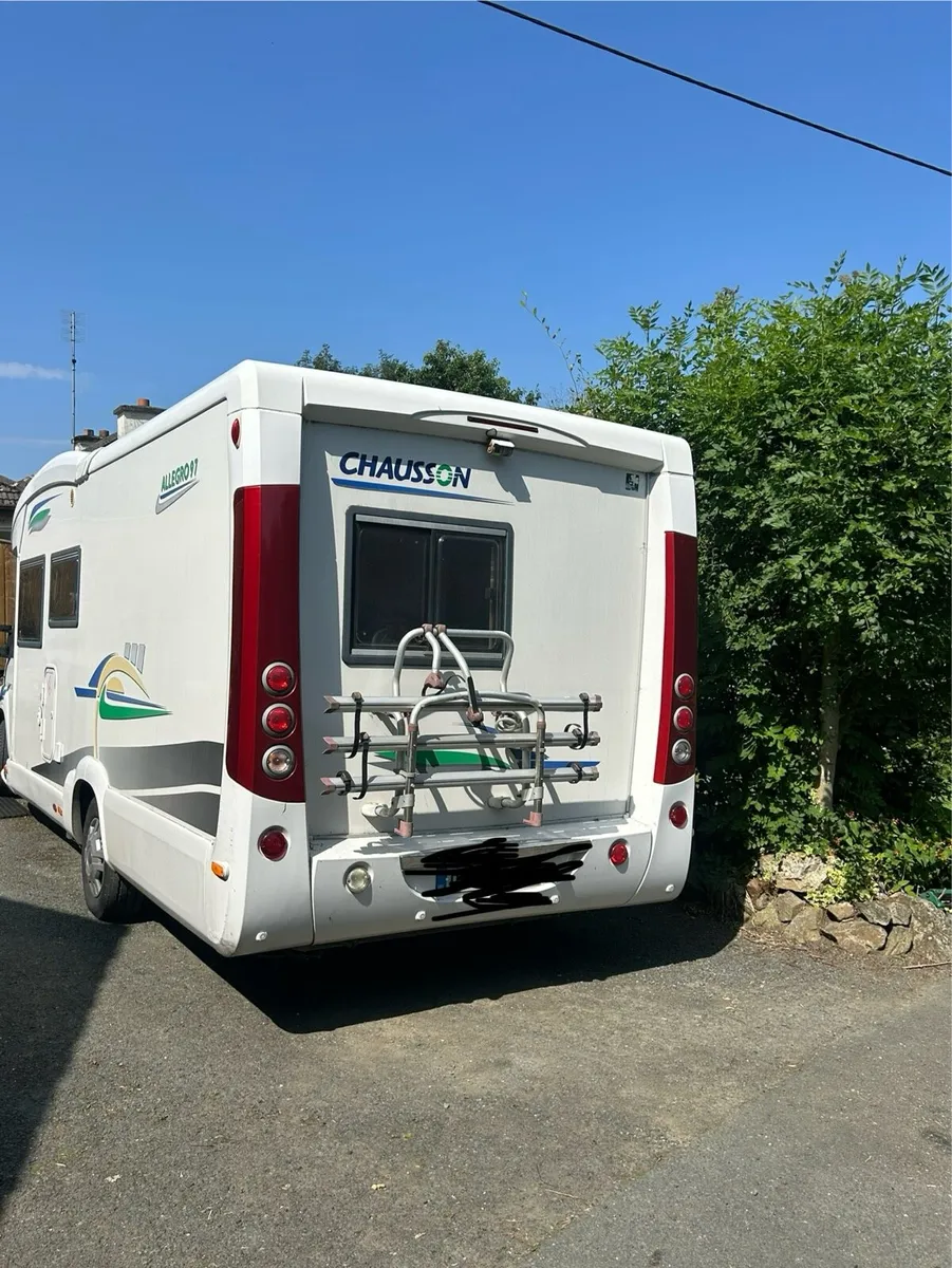 Chausson Allegro Island Bed - Image 3