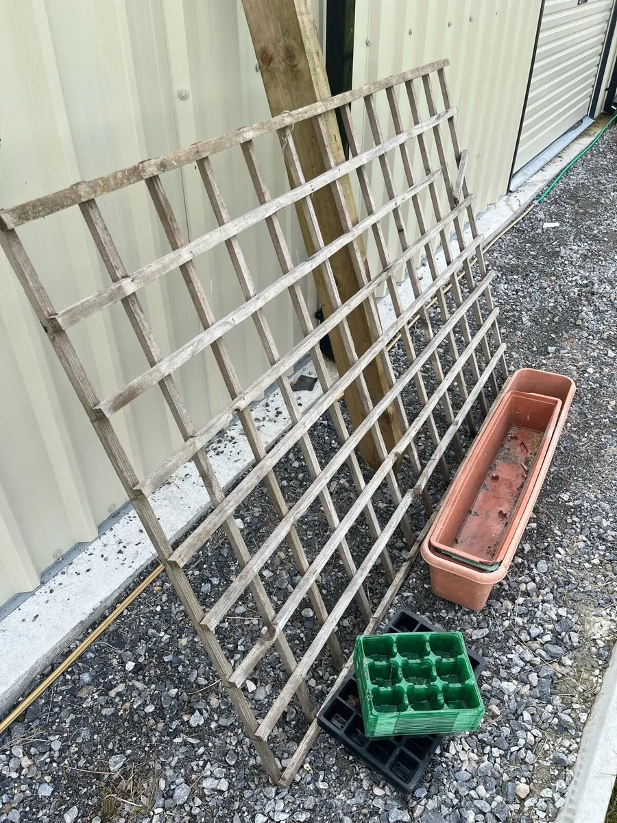 Gardening equipment - Image 2