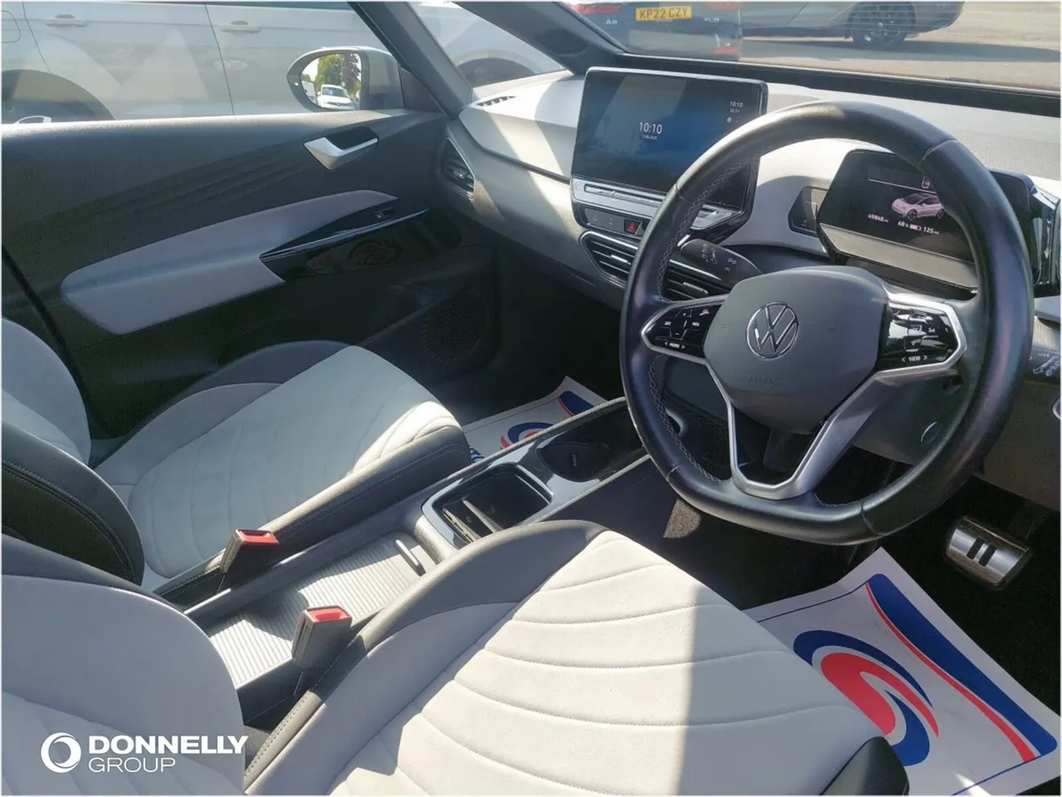 Volkswagen Id.3 Hatchback Life Pro - Image 2